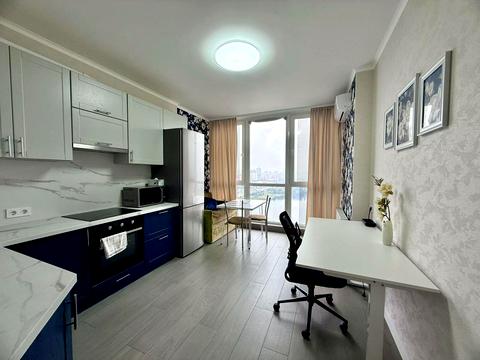 квартира по адресу Ревуцкого ул., 40-В