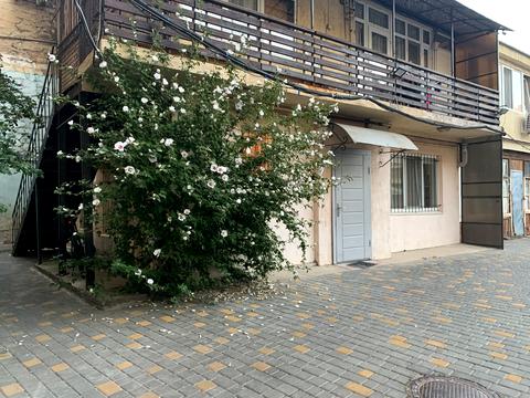 квартира за адресою Садова вул., 15