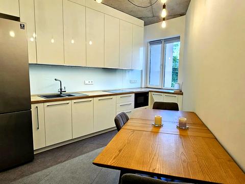 квартира за адресою Новопольова вул., 2 корп. 1