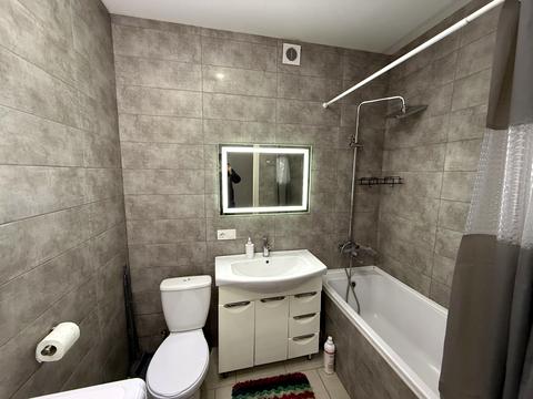 квартира за адресою Героїв Небесної Сотні просп., 18/9