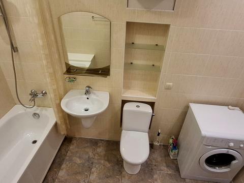 квартира за адресою Київ, Валерія Лобановського просп. (Червонозоряний), 4-Б