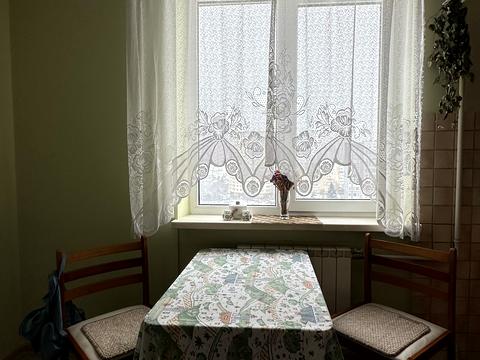 квартира за адресою Віктора Чукаріна вул., 2