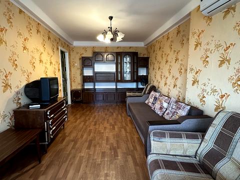 квартира за адресою Митрополита Андрея Шептицького вул. (Анатолія Луначарського), 24