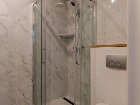 квартира за адресою Салютна вул., 2к1