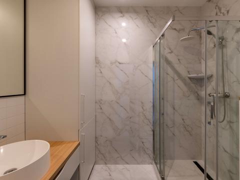 квартира за адресою Салютна вул., 2к1