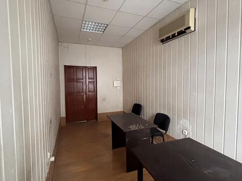 комерційна за адресою Михайла Грушевського вул. (Карла Лібкнехта), 49