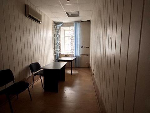 комерційна за адресою Михайла Грушевського вул. (Карла Лібкнехта), 49