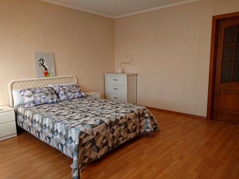 квартира за адресою Академіка Єфремова вул. (Командарма Уборевича), 13