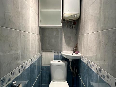 квартира за адресою Академіка Єфремова вул. (Командарма Уборевича), 13