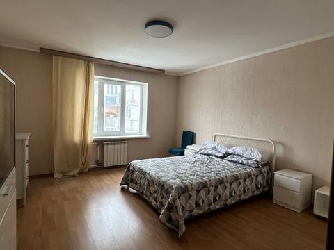 квартира за адресою Академіка Єфремова вул. (Командарма Уборевича), 13