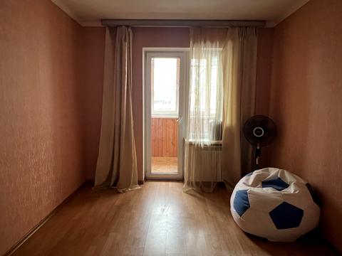 квартира за адресою Академіка Єфремова вул. (Командарма Уборевича), 13