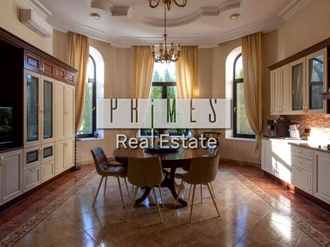 будинок за адресою смт. Козин, Київська вул.