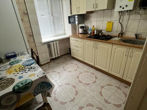 квартира за адресою Якова Новицького вул., 7