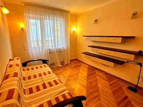 квартира за адресою Київ, Олександра Махова вул. (Жолудєва), 5