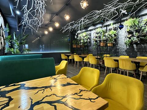 комерційна за адресою Келецька вул., 63