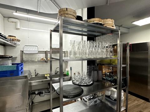 комерційна за адресою Келецька вул., 63