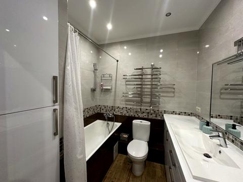 квартира за адресою Авіаконструктора Ігоря Сікорського вул. (Танкова), 4-В