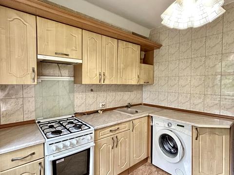 квартира за адресою Київ, Братиславська вул., 40