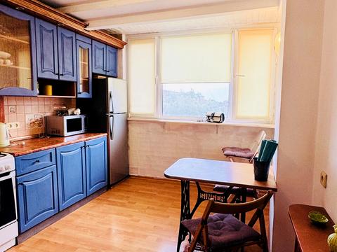 квартира за адресою Торгова вул., 1Б