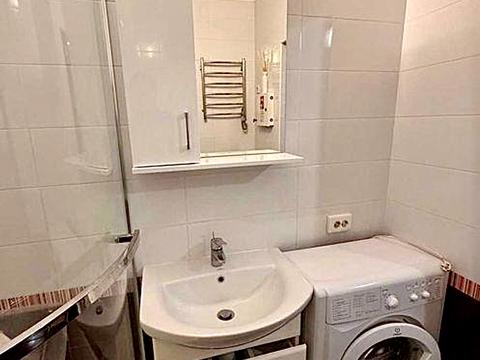 квартира за адресою Богатирська вул., 6-А