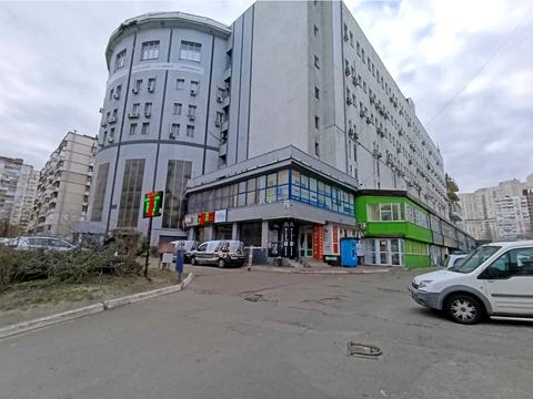 комерційна за адресою Київ, Лариси Руденко вул., 6а