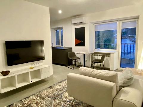 квартира за адресою Івана Мар'яненка пров., 9