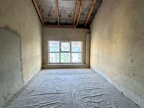 квартира за адресою с. Крихівці, Слобідська вул., 10