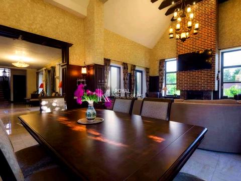 дом по адресу дніпровська