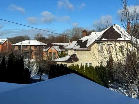 будинок за адресою с. Гатне, Північна вул.