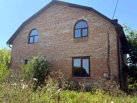 будинок за адресою с. Острів, Шкільна, 10