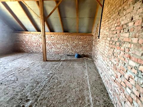 будинок за адресою с. Острів, Шкільна, 10