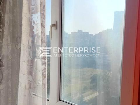 квартира за адресою Рональда Рейгана вул., 9-Г