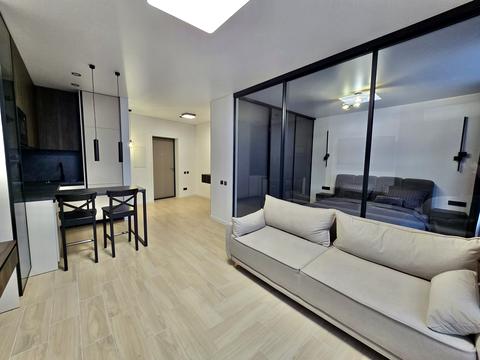 квартира за адресою Причальна вул., 10