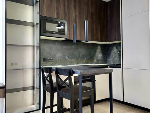 квартира за адресою Причальна вул., 10