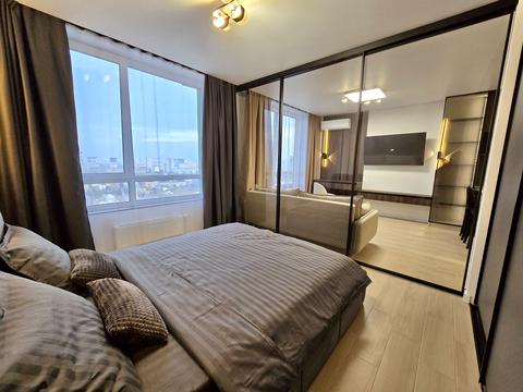 квартира за адресою Причальна вул., 10