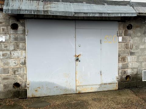 паркомісце за адресою Мрії вул. (Академіка Туполєва), 11-А