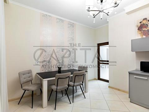 квартира за адресою Київ, Андрія Верхогляда вул. (Михайла Драгомирова), 5