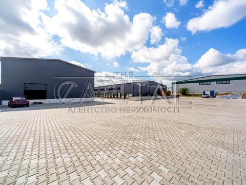 коммерческая по адресу Зоряна, 1