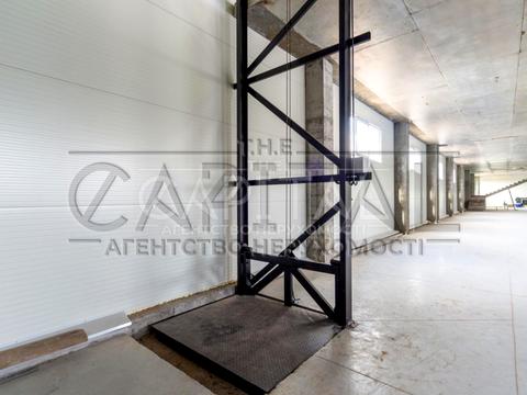 коммерческая по адресу Зоряна, 1