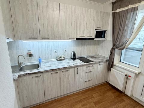 квартира за адресою Софії Русової вул., 7-А
