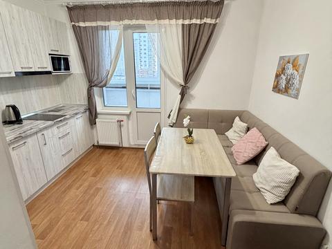 квартира за адресою Софії Русової вул., 7-А