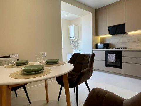 квартира за адресою Нижня Берегова вул., 2/2