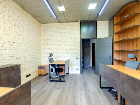 комерційна за адресою Джона Маккейна вул. (Івана Кудрі), 26