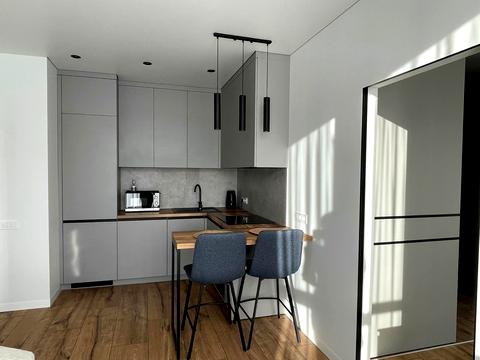 квартира за адресою Салютна вул., 2к2