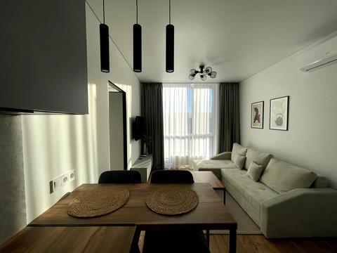 квартира за адресою Салютна вул., 2к2