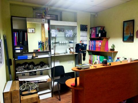 комерційна за адресою Союзу Українок вул. (), 4