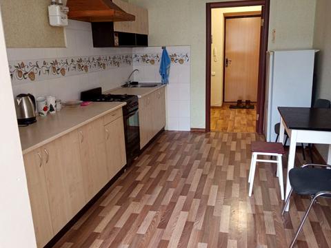 квартира за адресою Зарічанська вул., 11л