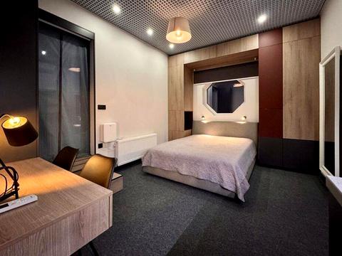 квартира за адресою Андрія Верхогляда вул. (Михайла Драгомирова), 15