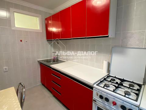 квартира за адресою Київ, Героїв полку "Азов" вул. (Маршала Малиновського), 27/23