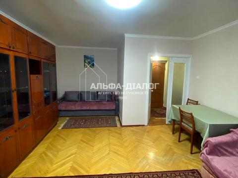 квартира за адресою Київ, Героїв полку "Азов" вул. (Маршала Малиновського), 27/23